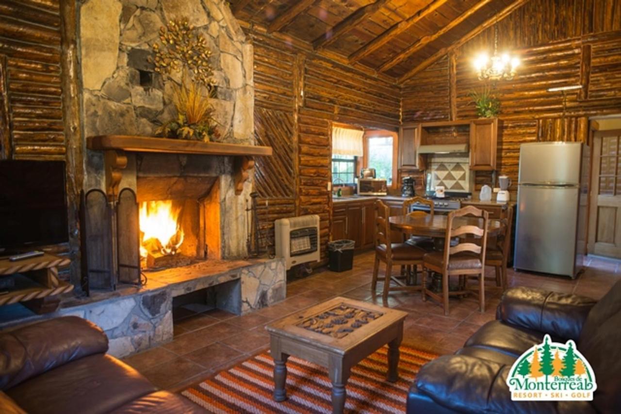 ホテル Bosques De Monterreal San Antonio de las Alazanas エクステリア 写真