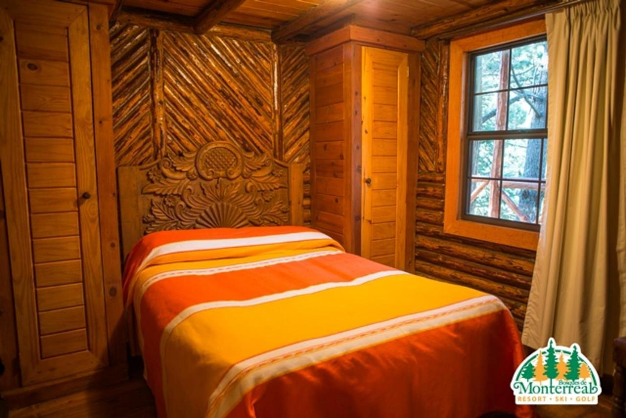 ホテル Bosques De Monterreal San Antonio de las Alazanas エクステリア 写真