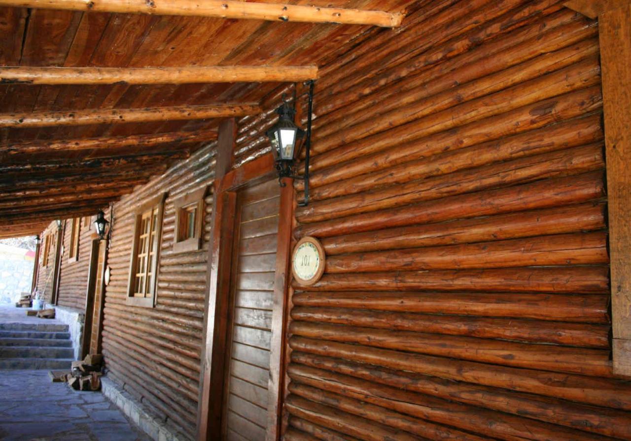 ホテル Bosques De Monterreal San Antonio de las Alazanas エクステリア 写真