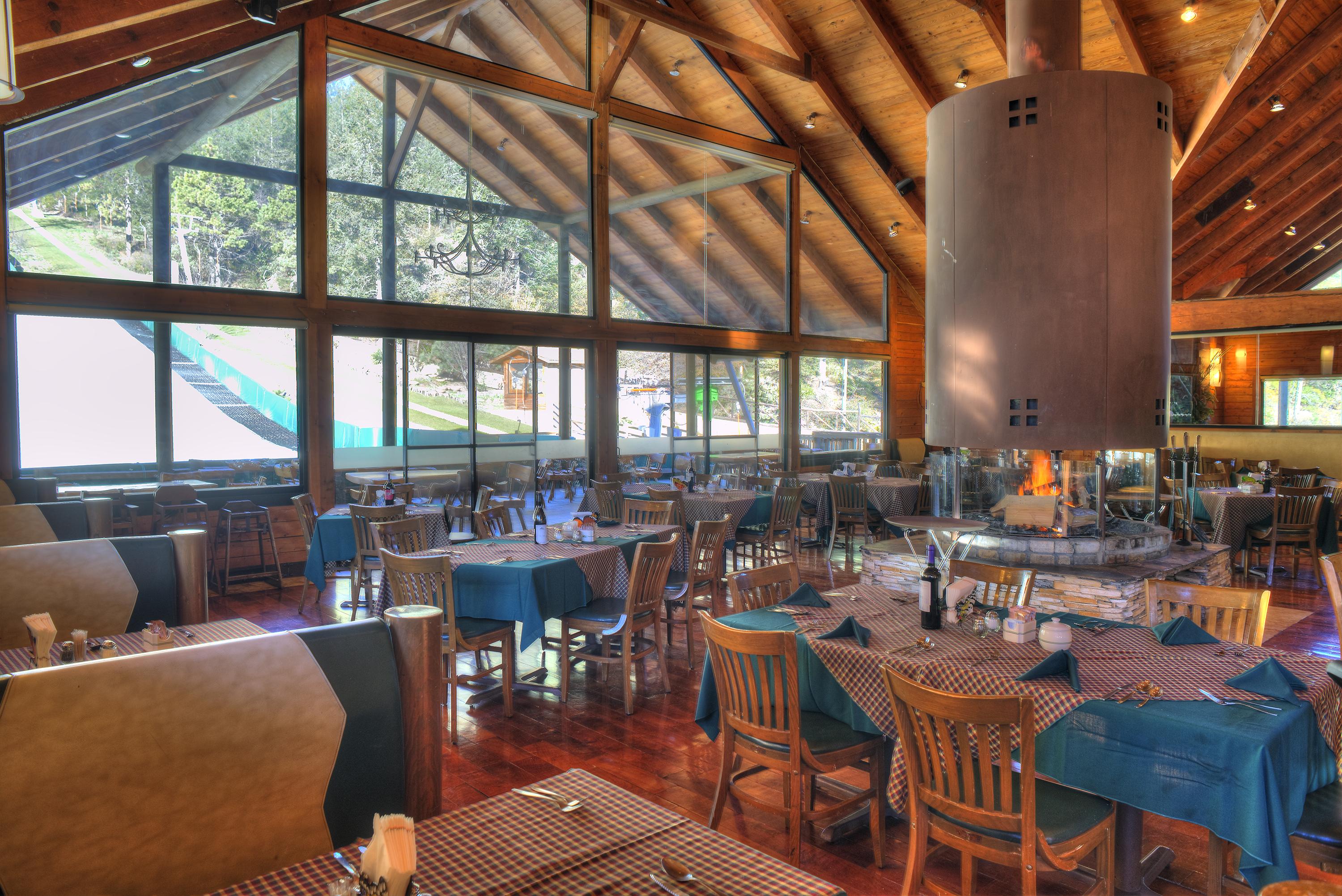 ホテル Bosques De Monterreal San Antonio de las Alazanas エクステリア 写真