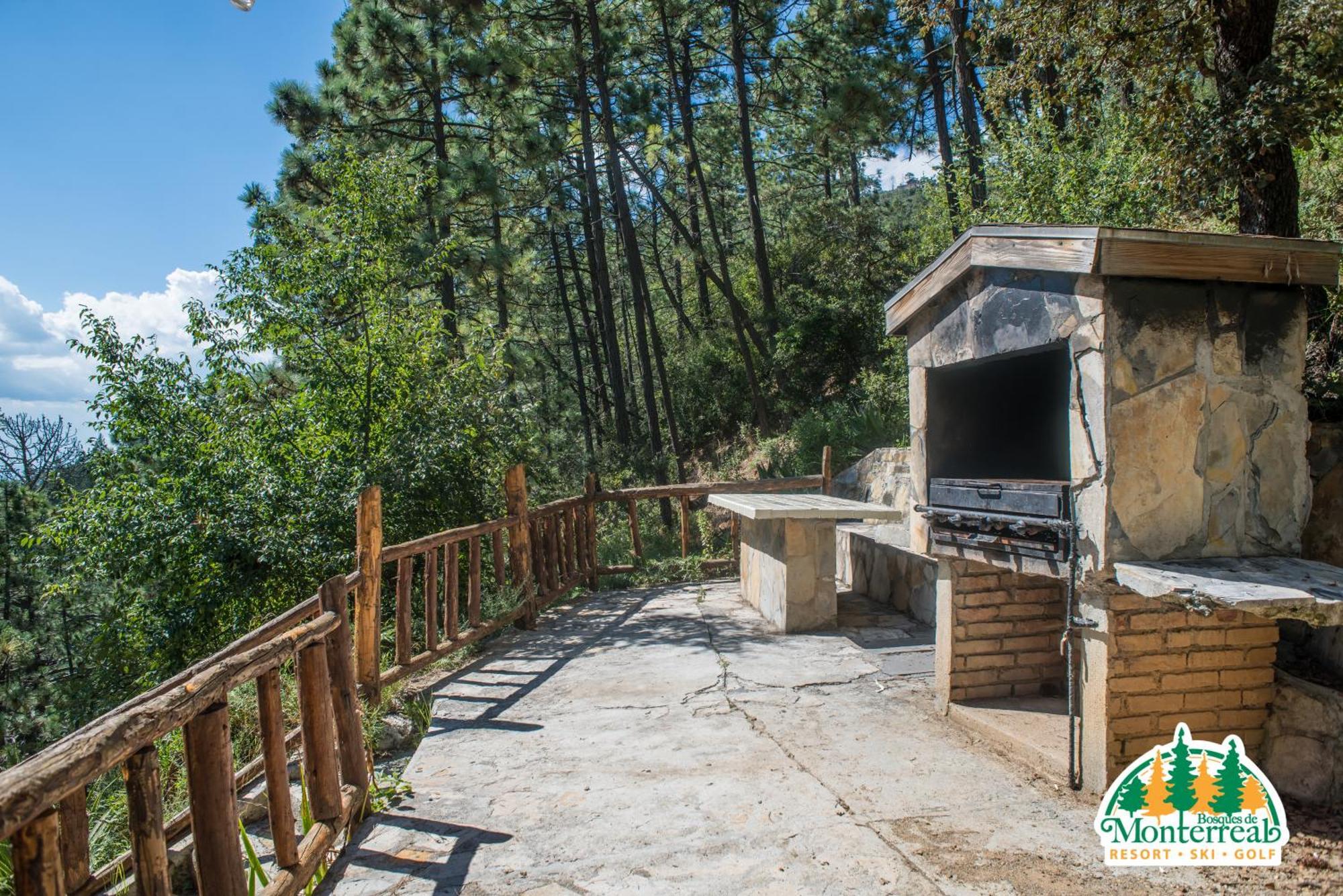 ホテル Bosques De Monterreal San Antonio de las Alazanas 部屋 写真
